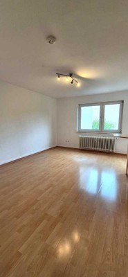 7369 - 1-Zimmerwohnung mit Balkon Nähe ZKM!