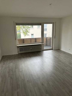 Single Wohnung /  2 - Zimmer Wohnung EG