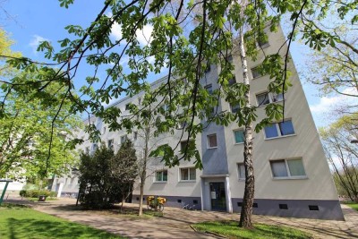 * Singlewohnung * Nahe ÖPNV * wird saniert * 15.09.25 *