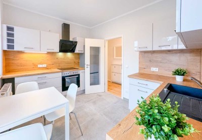 Erstbezug nach Sanierung * 2-Raum-Maisonette-Wohnung mit Balkon * neue Möblierung * SP * EBK *TOP *