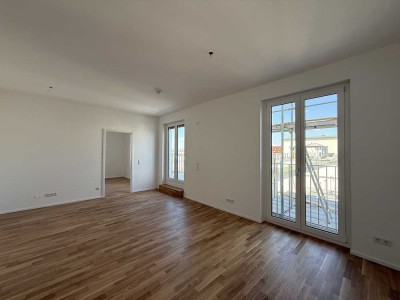 The Penthouse! Lichtdurchflutete 2-Zimmer Wohnung mit großer Terrasse
