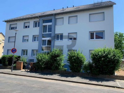 *Demnächst verfügbar* - Modernisierte 2 Zimmer DG Wohnung in Bieber
