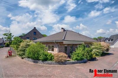 Südlohn-Oeding: Eleganter Bungalow mit traumhaftem Garten in erstklassiger Lage