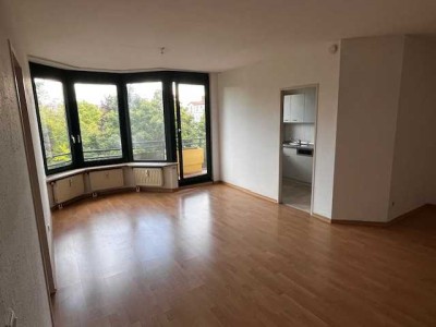 Helle 2-Zimmer-Wohnung mit Balkon im 2. OG in Bonn-Brüser Berg