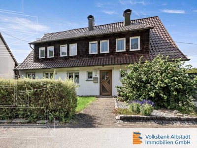 1-2 Familienhaus mit Doppelgarage