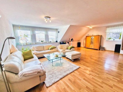 Ihr neues Zuhause: Lichtdurchflutete, möblierte Wohnung mit Wohlfühlkomfort