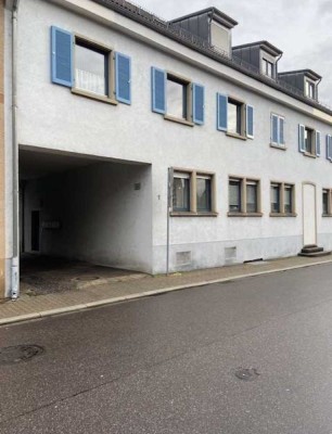 Attraktive 3-Zimmer-Wohnung mit Galerie, Tageslichtbad und Stellplatz in Stutensee-Staffort