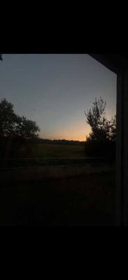 NACHMIETER GESUCHT: Modernisierte Wohnung mit eineinhalb Zimmern und Balkon in Glienicke/Nordbahn