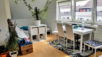 1,5 Zimmer Wohnung mitten im Limperich. Perfekt für die erste Wohnung oder Berufspendler