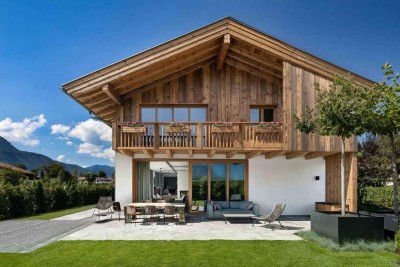 Neues LANDHAUS mit weiten Bergblicken - Einliegerwohnung - Lift - Tiefgarage -