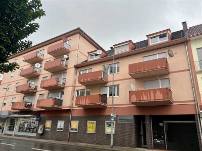Neu renovierte 3 ZKB-Wohnung mit Balkon (2.OG)  in der Innenstadt von   Bruchsal zu vermieten