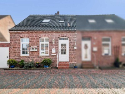 Denkmalschutz: Kernsanierte Doppelhaushälfte mit historischem Charme in Wilhelmshaven-Bant