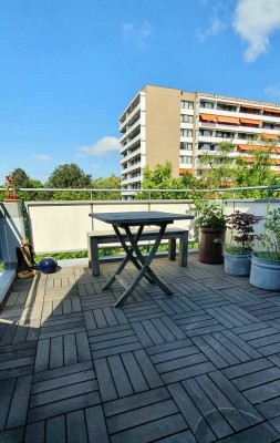 Stilvolle, gepflegte 2 Zimmer-Wohnung mit Balkon und EBK in Stuttgart