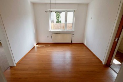 Stilvolle, modernisierte 4-Zimmer-Hochparterre-Wohnung in Dudenhofen