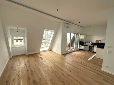 Neubau Penthouse in saniertem Altbau in Nähe Gesundbrunnenkiez mit Blick auf Fernsehturm