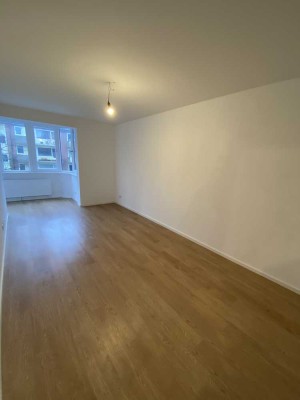 Moderne 2-Zimmer-Wohnung mit Balkon, EBK und Tiefgaragenstellplatz in Hamburg-Wandsbek