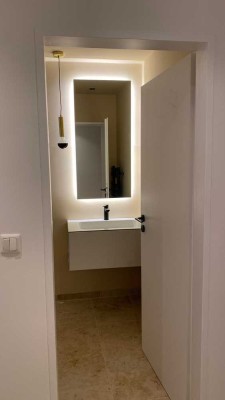 Attraktive, helle zwei Zimmer Wohnung in München, Solln