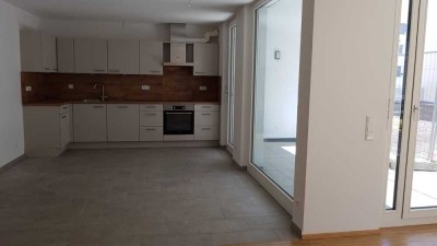 Geschmackvolle 4-Raum-Erdgeschosswohnung mit Terasse und Einbauküche in Böblingen