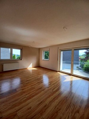 *Nur mit 110 m²-WBS* - Schöne 5-Zimmer-Wohnung in Lindlar-Linde