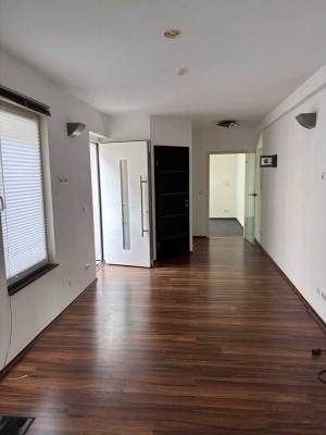 1,5-Zimmer-Wohnung mit EBK und Balkon in Offenburg Oststadt