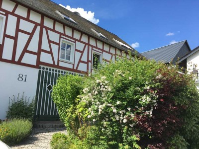 Aussergewöhnliche Dachgeschosswohnung im Hunsrücker Fachwerkhaus