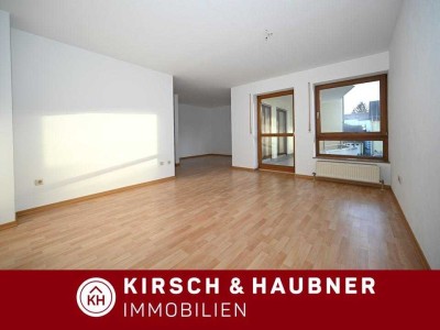 Lichtdurchflutete Wohnung im Zentrum, sofort einzugsbereit!  
   Neumarkt - Zentrum