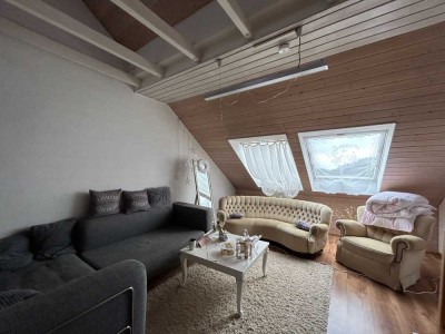 Gemütliche Dachgeschoss-Masionette-Wohnung zu vermieten