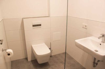Erstbezug nach Sanierung: Geschmackvolle 3-Zimmer-Maisonette-Wohnung mit geh. Innenausstattung