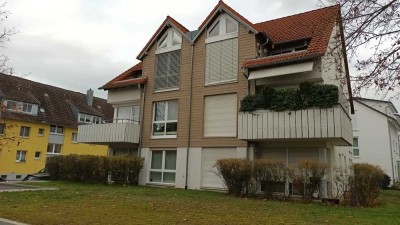 Gepflegte Wohnung mit 2,5 Zimmern sowie Balkon und Einbauküche in Bad Friedrichshall