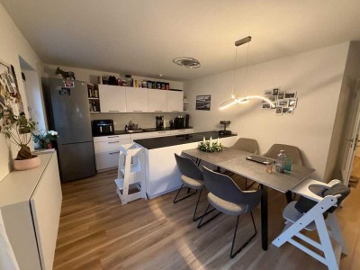 Moderne 2-Zimmer Wohnung mit Balkon und Tiefgaragenstellplatz