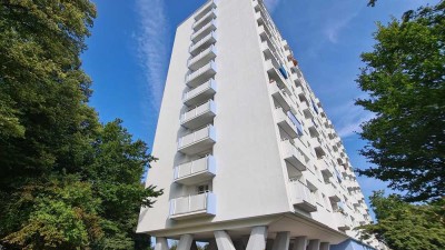 *2 Raum Wohnung mit EBK und Balkon*