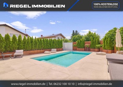 Sie hier? Wir auch! Diese außergewöhnliche Villa mit Pool bietet ein unvergleichliches Wohnerlebnis