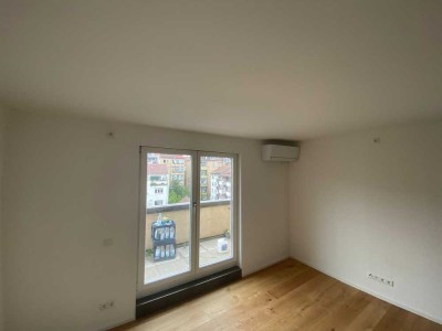 Schicke 2-Zimmer Dachgeschosswohnung in Stuttgart West