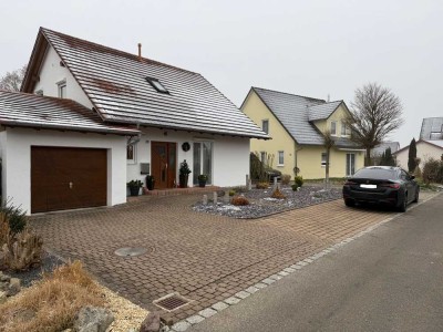 Geräumiges Einfamilienhaus mit EBK und Garage in Aulendorf