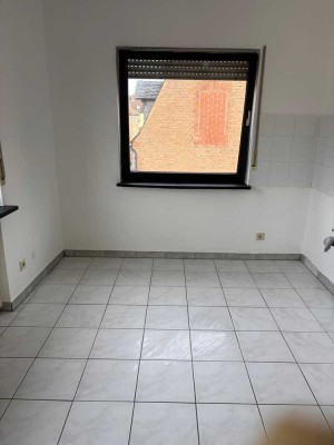 Helle 2-Zimmer Wohnung im 2. OG in Frankfurt-Unterliederbach