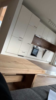 Stilvolle 3-Zimmer-EG-Wohnung mit gehobener Innenausstattung mit Balkon und EBK in Eutingen im Gäu