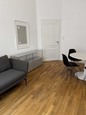 Erstbezug nach Sanierung:Exklusive, teilmöblierte 3-Zimmer-Altbauwohnung mit Einbauküche in Bornheim