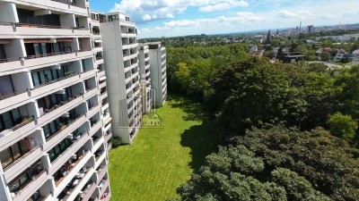 ATIK: Kapitalanleger aufgepasst: 1. Zi-Wohnung mit Balkon, PKW-Stellplatz und einem schönen Ausblick