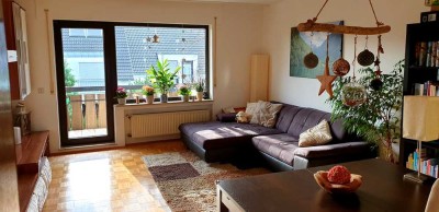 Helle 3-Zimmer-Wohnung im 2-Familienhaus mit Südbalkon, Tageslichtbad, Gäste-WC