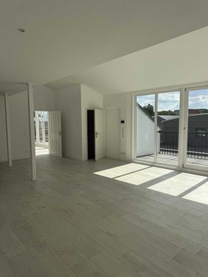 Exklusives Penthouse in Köln-Lindenthal – saniert, mit Einbauküche und Sonnenterrassen
