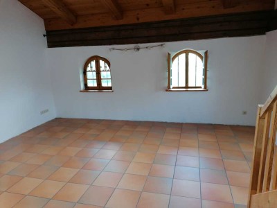 Freundliche 3-Zimmer-Maisonette-Wohnung in Denkmalgeschützem Bauernhof in  Amerang