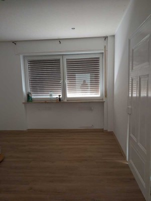 Frisch renovierte 3 Zimmer Wohnung in Mühlheim am Main