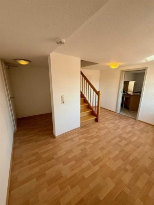 3,5-Zimmer-Wohnung mit EBK in historischer Altstadt von 74206 Bad Wimpfen zu vermieten!