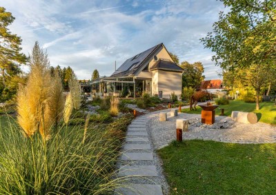 Architekturvilla mit großem Grundstück in München- Lochhausen/Langwied