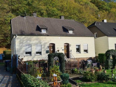 Doppelhaushälfte mit Garten für Handwerker