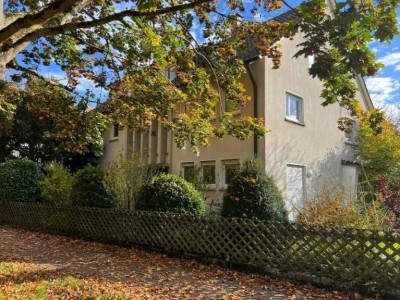 Helle 2-Zimmer-Wohnung (80 m²) mit EBK, Balkon, Garage & Top-Lage