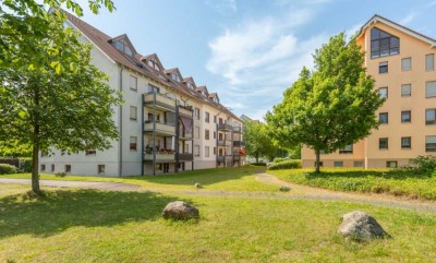 Attraktive 2-Zimmer-Wohnung mit EBK, Hobbyraum, Balkon & Stellplatz