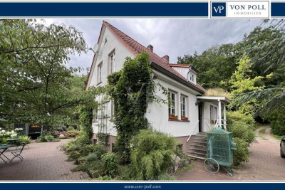 Liebhaber-Objekt in Hämelschenburg, 2 EFH mit großzügigem Gartenpark in Wandrandlage