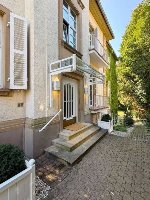 Repräsentative 2-ZKB-Altbauwohnung mit Balkon in Mannheims bester Lage!