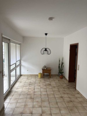Schöne 2-Zimmer-Erdgeschosswohnung mit Balkon in Engelskirchen